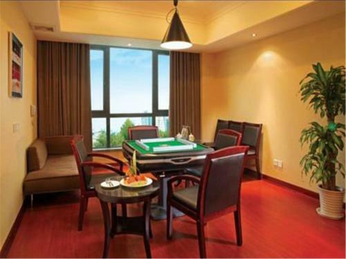 Yuloon Hotel