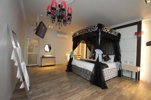 Follow Me Designed B&B