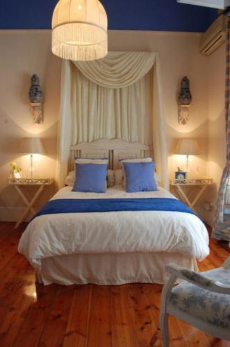 Sir Harveys Bed And Breakfast
