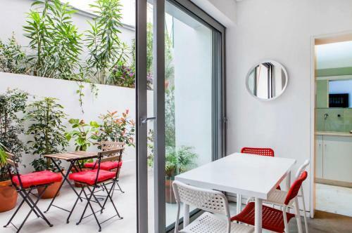 Art Gallery Apartment
