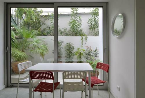 Art Gallery Apartment
