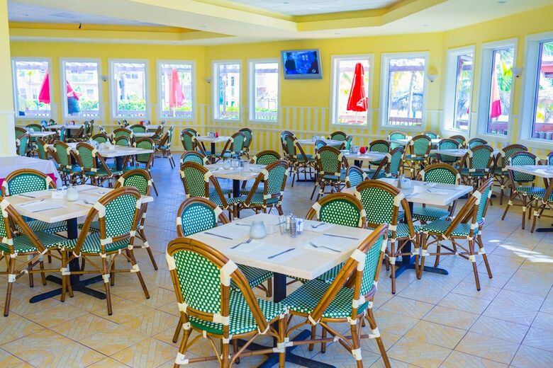Hotel Island Seas Resort