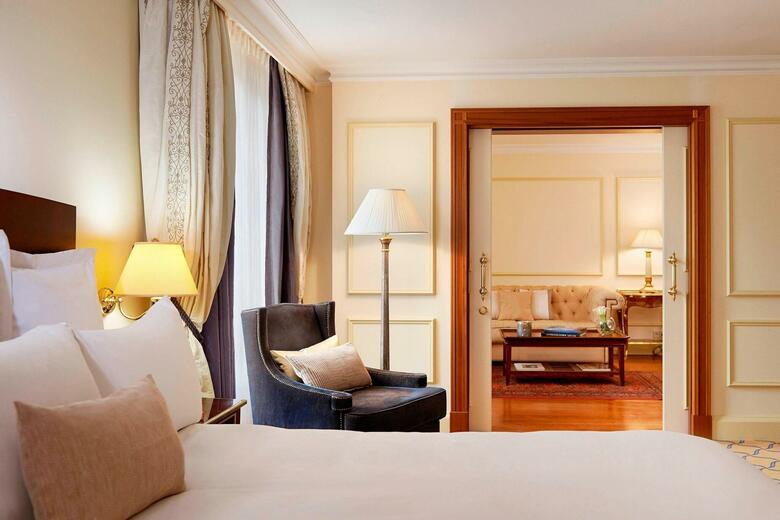 Hotel Renaissance Paris La Defense