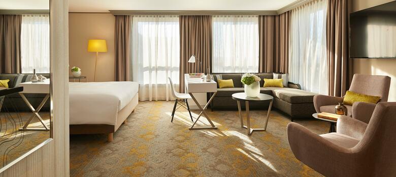 Hotel Renaissance Paris La Defense