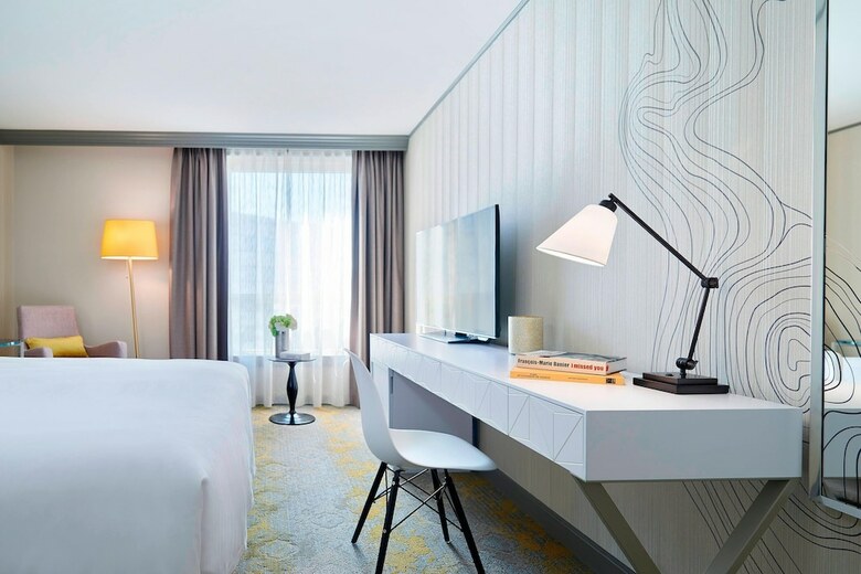Hotel Renaissance Paris La Defense