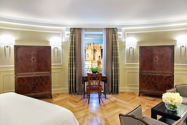 Hotel Marriott Grand Flora