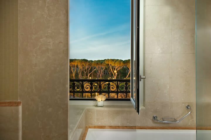 Hotel Marriott Grand Flora
