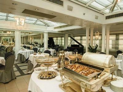Hotel Marriott Grand Flora