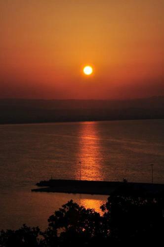 Orizontes View Hotel