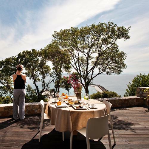 Orizontes View Hotel