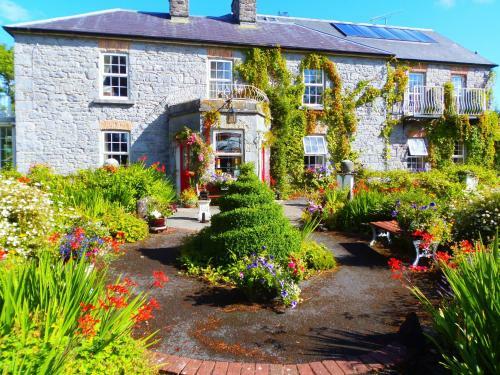 Bed & Breakfast Caheroyn House