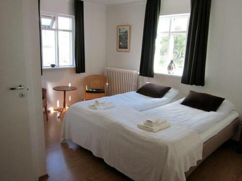 Hostal Guesthouse Kirkjubol In Bjarnardalur