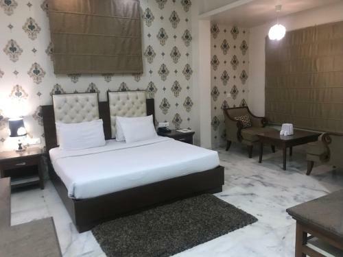 Hotel Leela Grande