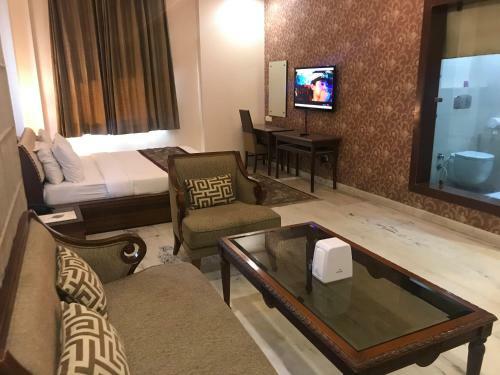 Hotel Leela Grande