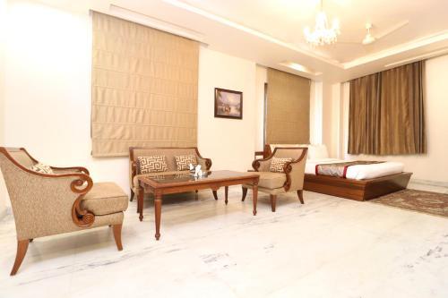 Hotel Leela Grande