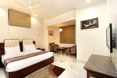 Hotel Leela Grande