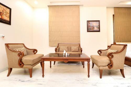 Hotel Leela Grande