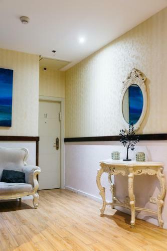 Villa Carmel Boutique Hotel