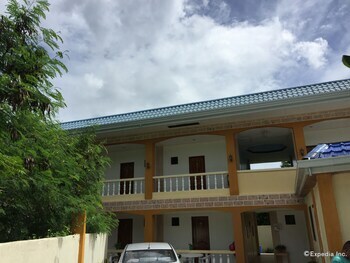 Gemini Hotel And Restaurant