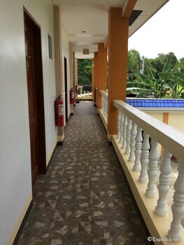 Gemini Hotel And Restaurant