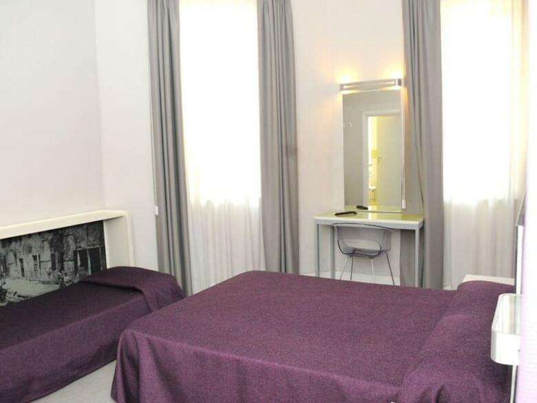 Hotel Mondial