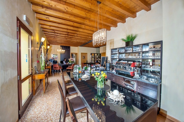Venice Resort Hotel