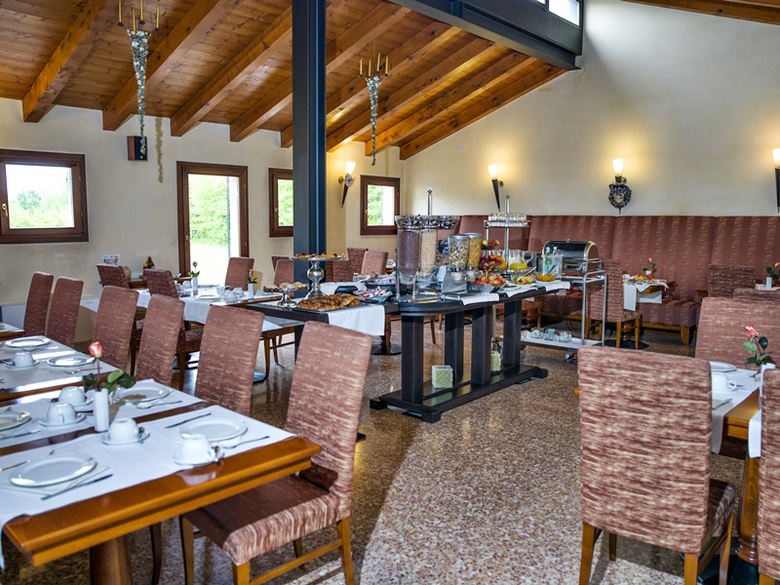 Venice Resort Hotel