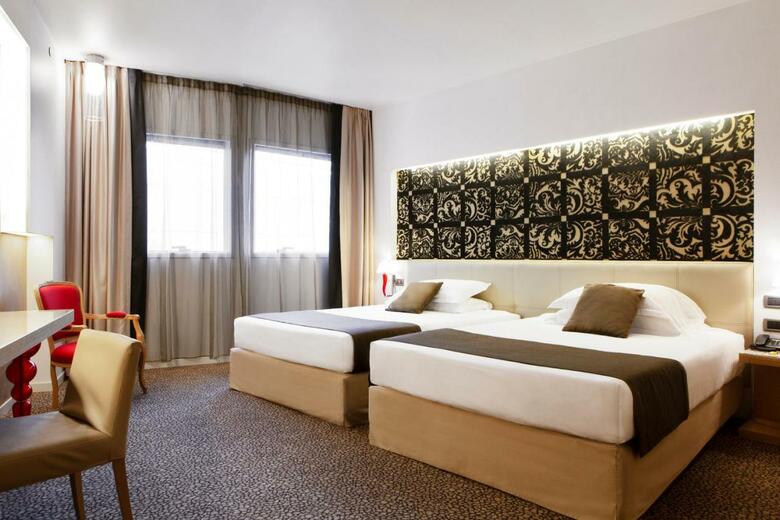 Hotel Antony Palace
