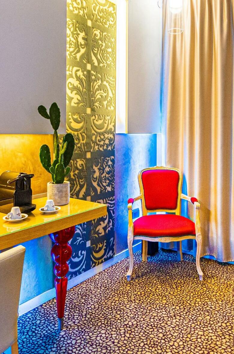 Hotel Antony Palace