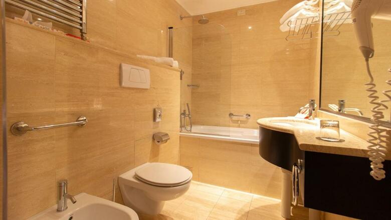 Hotel Antony Palace
