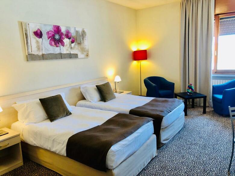 Hotel Antony Palace
