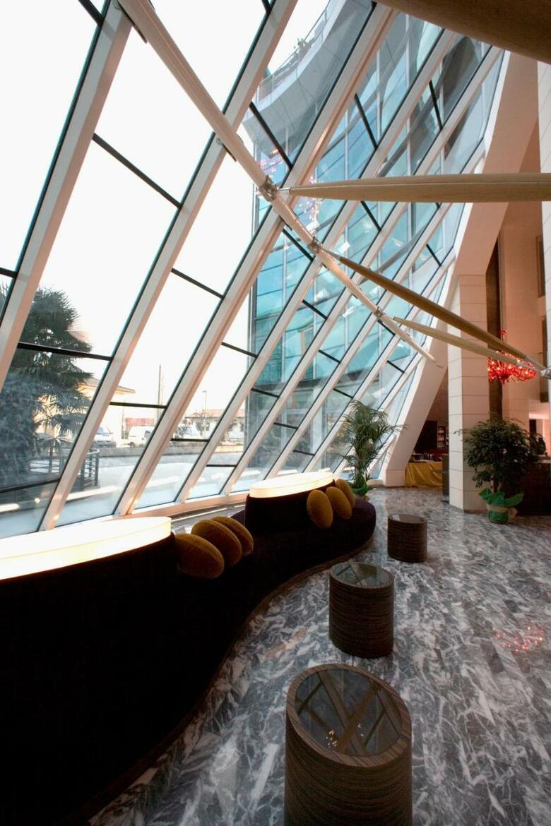 Hotel Antony Palace
