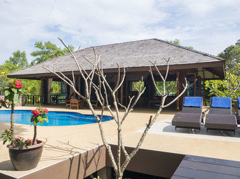 Koh Jum Beach Villas