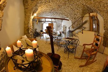 Pietra Rara Room & Breakfast & Bike