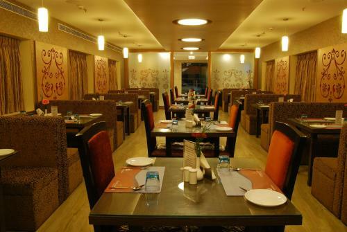 Hotel Gokulam Park