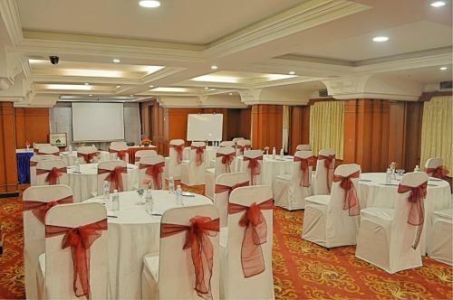 Hotel Gokulam Park