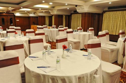 Hotel Gokulam Park