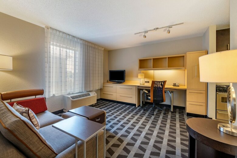 Hotel Towneplace Suites By Marriott Vincennes
