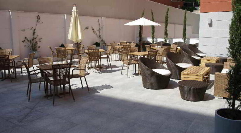 Hotel Eco Alcala Suites
