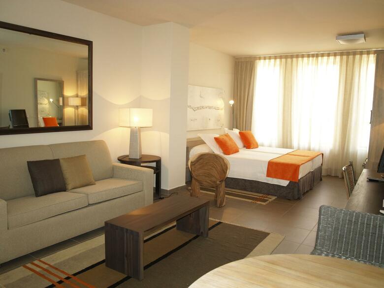 Hotel Eco Alcala Suites