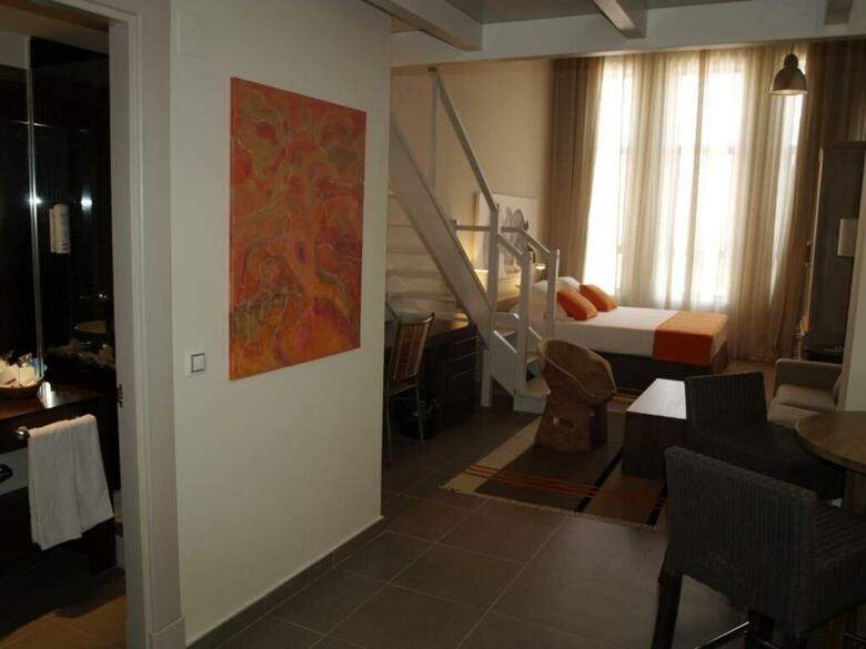 Hotel Eco Alcala Suites