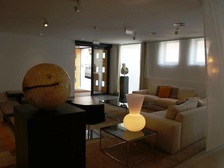 Hotel Eco Alcala Suites