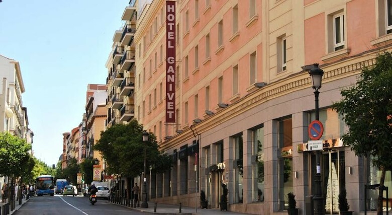 Hotel Ganivet