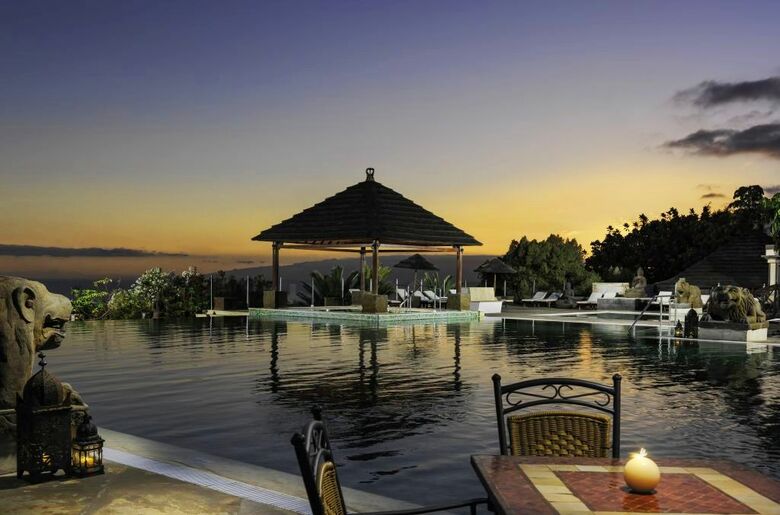 Regency Country Club Apartments & Suites