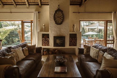 Bed & Breakfast 50 On Shepherd Boutique Guest House