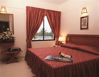 Aparthotel Riviera Suites