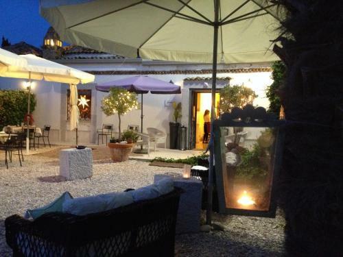 Hotel The Olive Inn