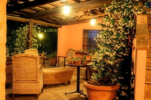 Hostal Pineta Country House