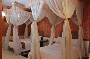 Pearl Palace Hotel