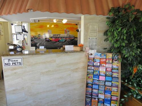 Sand Castle Motel